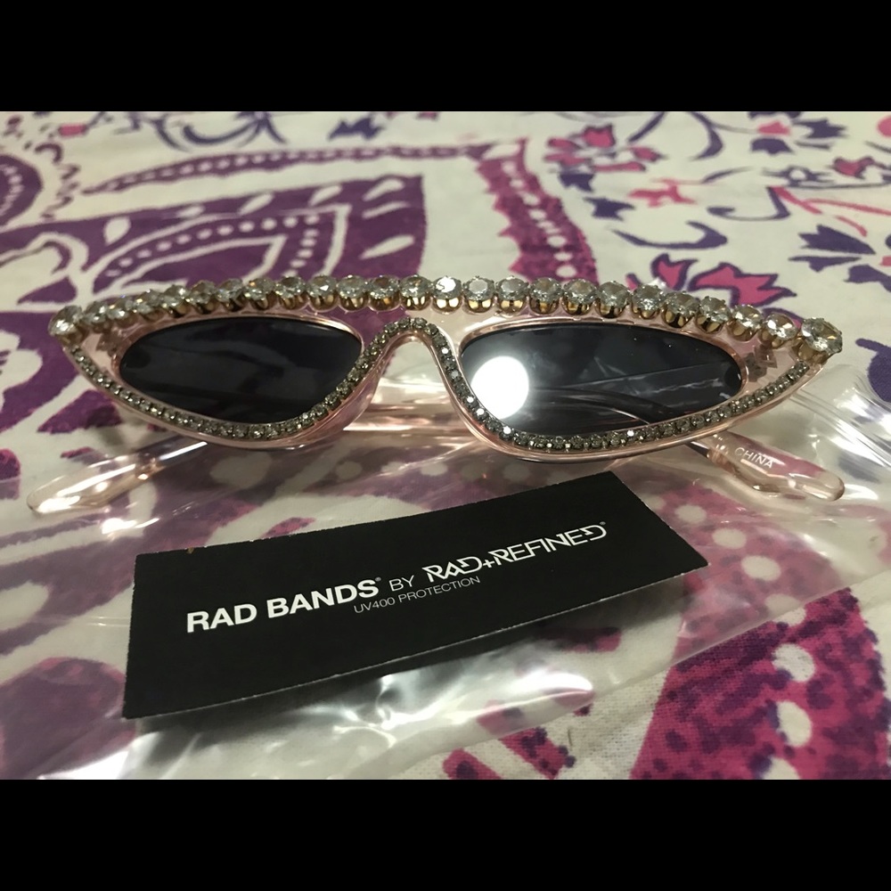 Rad + Refined Cat Eye Retro Bedazzled Sunglasses